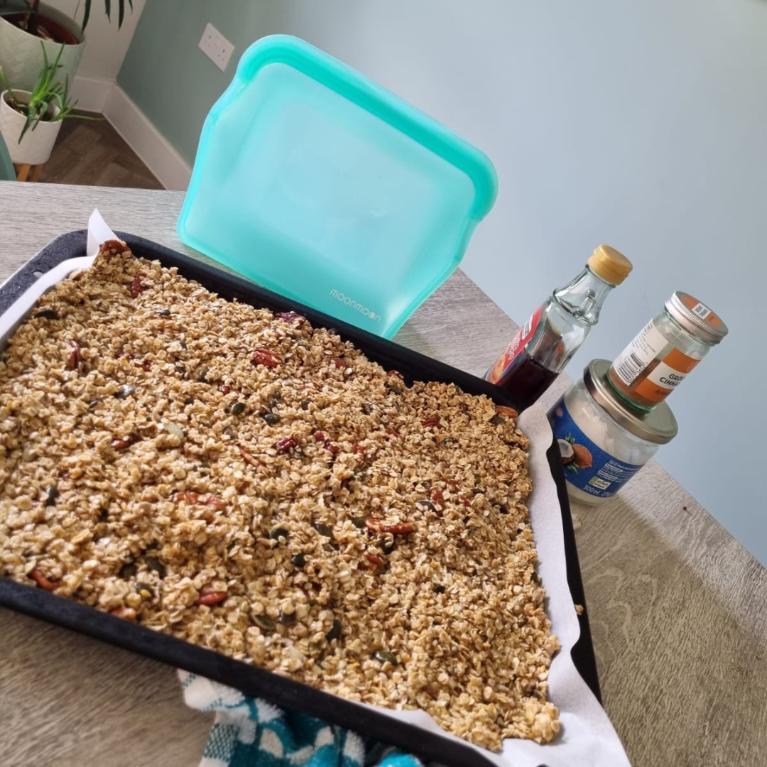 granola recipe, healthy granola recipe, uk granola recipe, moonmoon, moonmoon bag,