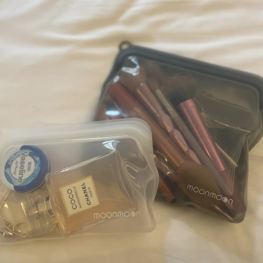 silicone bag, reusable silicone bag, travel storage, travel storage bags