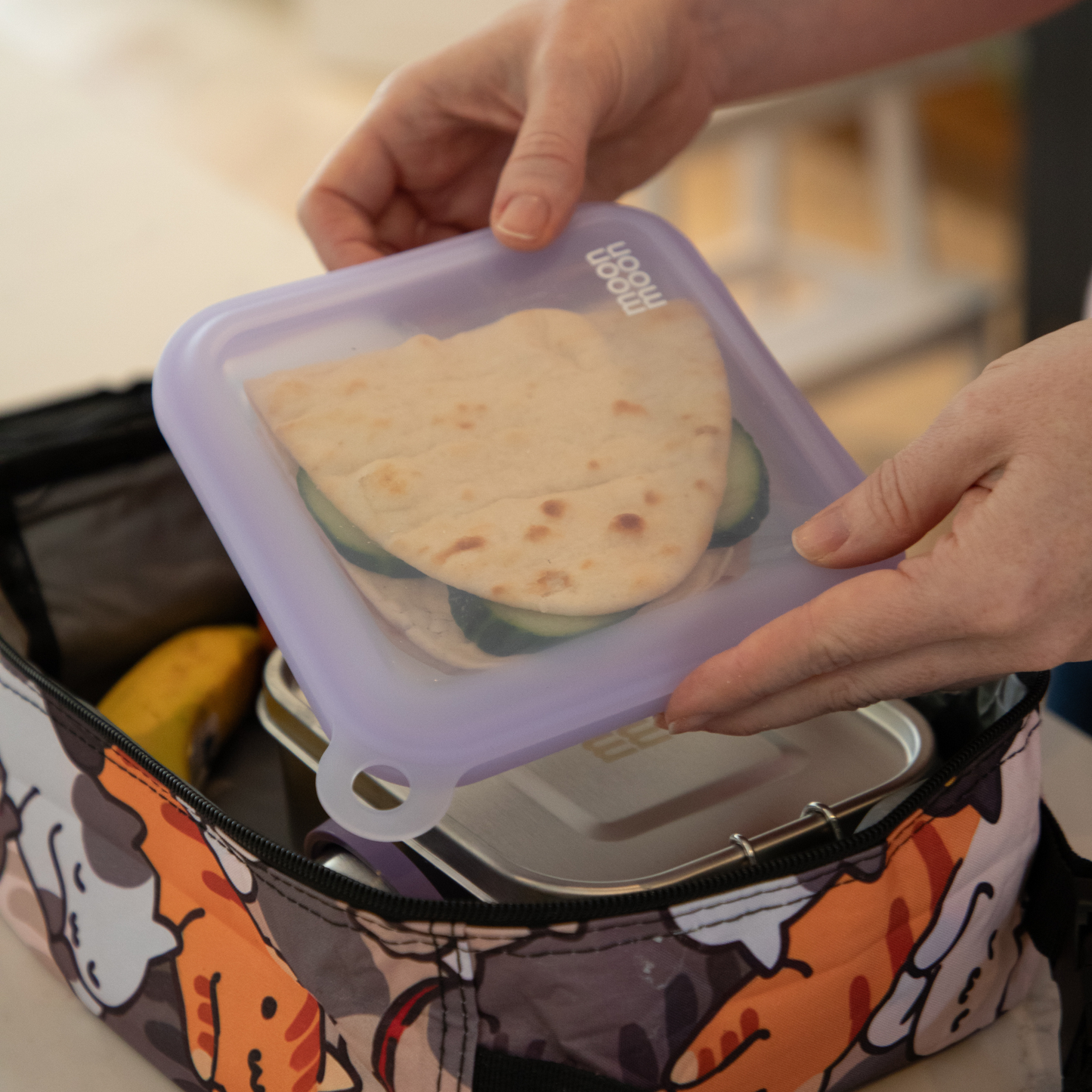 Moonmoon silicone sandwich case and stainless steel lunch box for school lunches