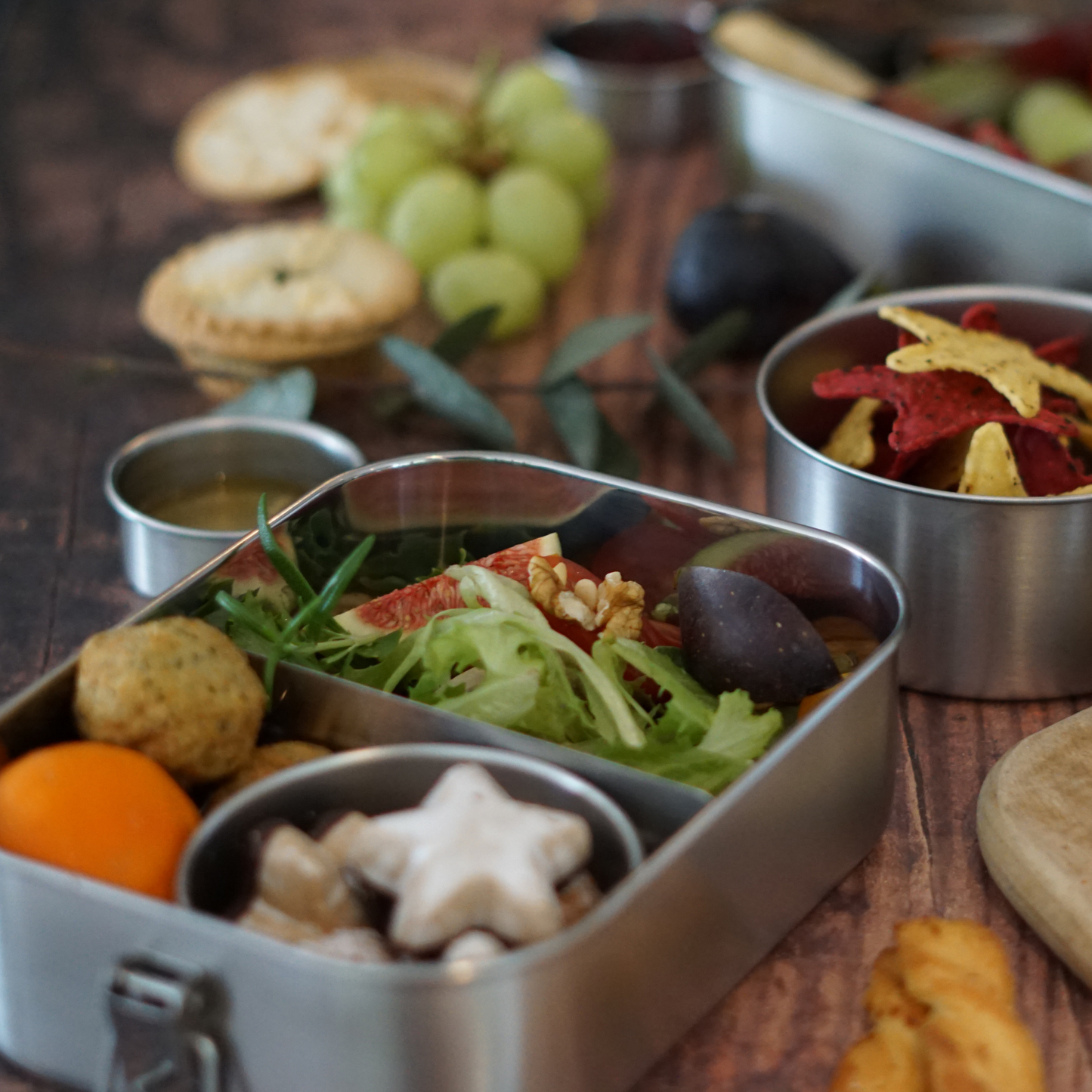 stainless steel lunch box, eco bento box uk moonmoon, metal bento lunch box, bento box metal, lunchbox for adults, plastic free tupperware