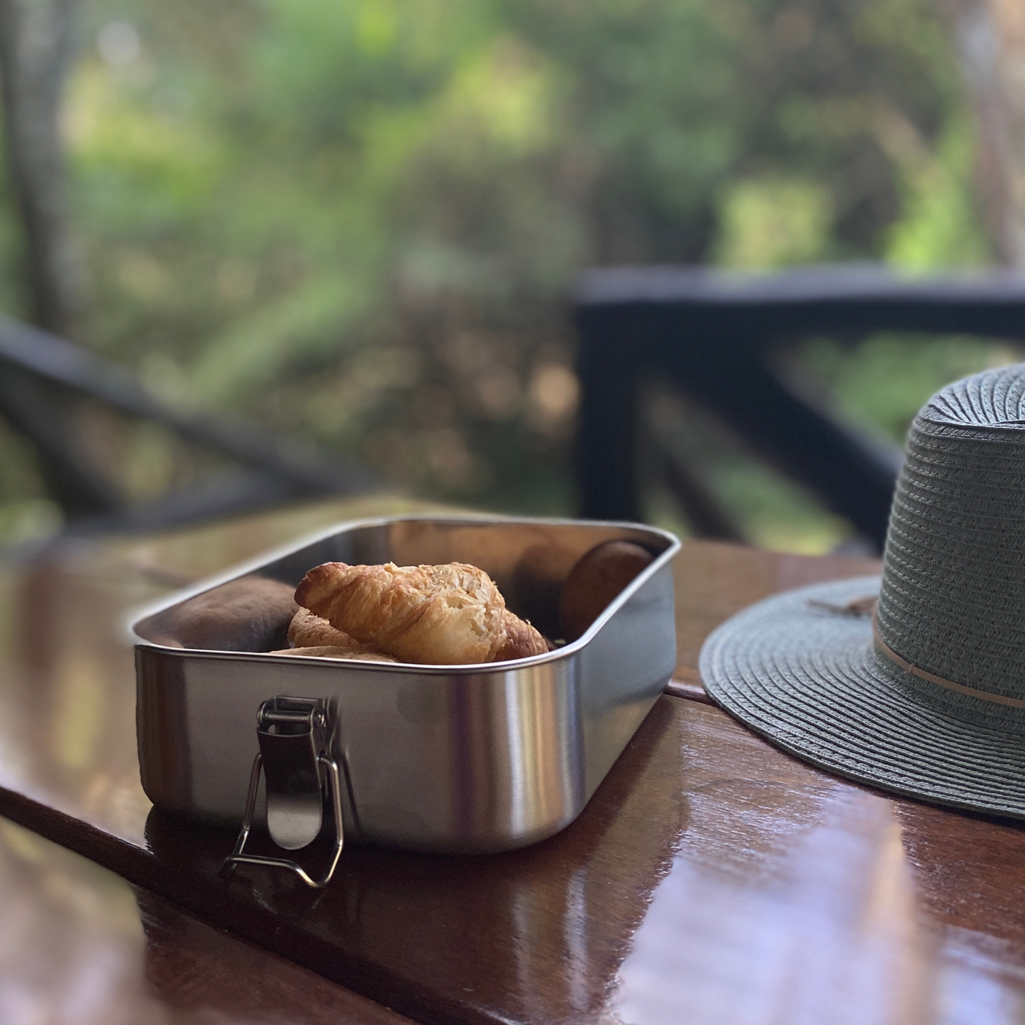 metal lunchbox, metal snack pots, stainless steel containers, moon moon lunxh box, metal bento box moonmoon, best stainless steel lunch box, metal lunch containers
