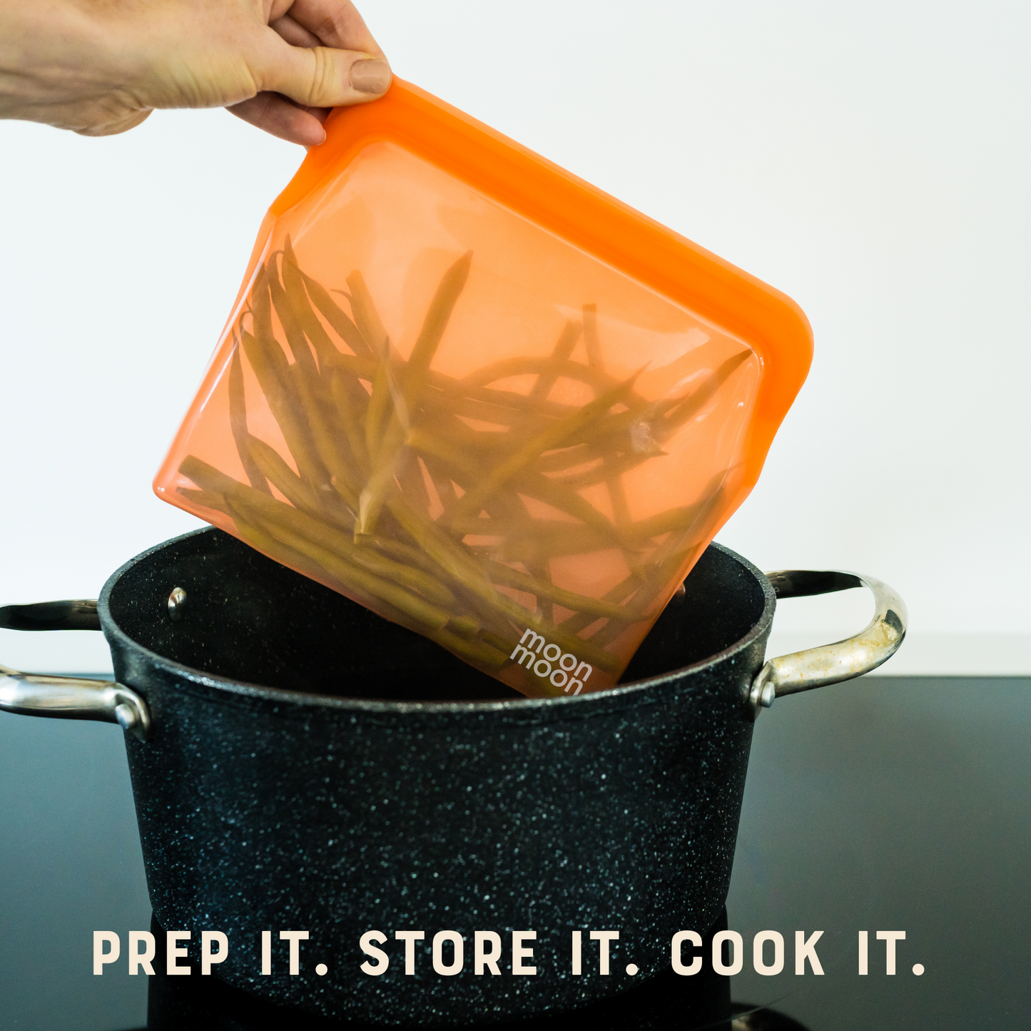 Moonmoon, Moonmoon UK, reusable freezer bags uk, stasher bags uk, Stasher bags , Silicone Food bags, Reusable silicone bags, silicone food storage bags, reusable silicone freezer bags.