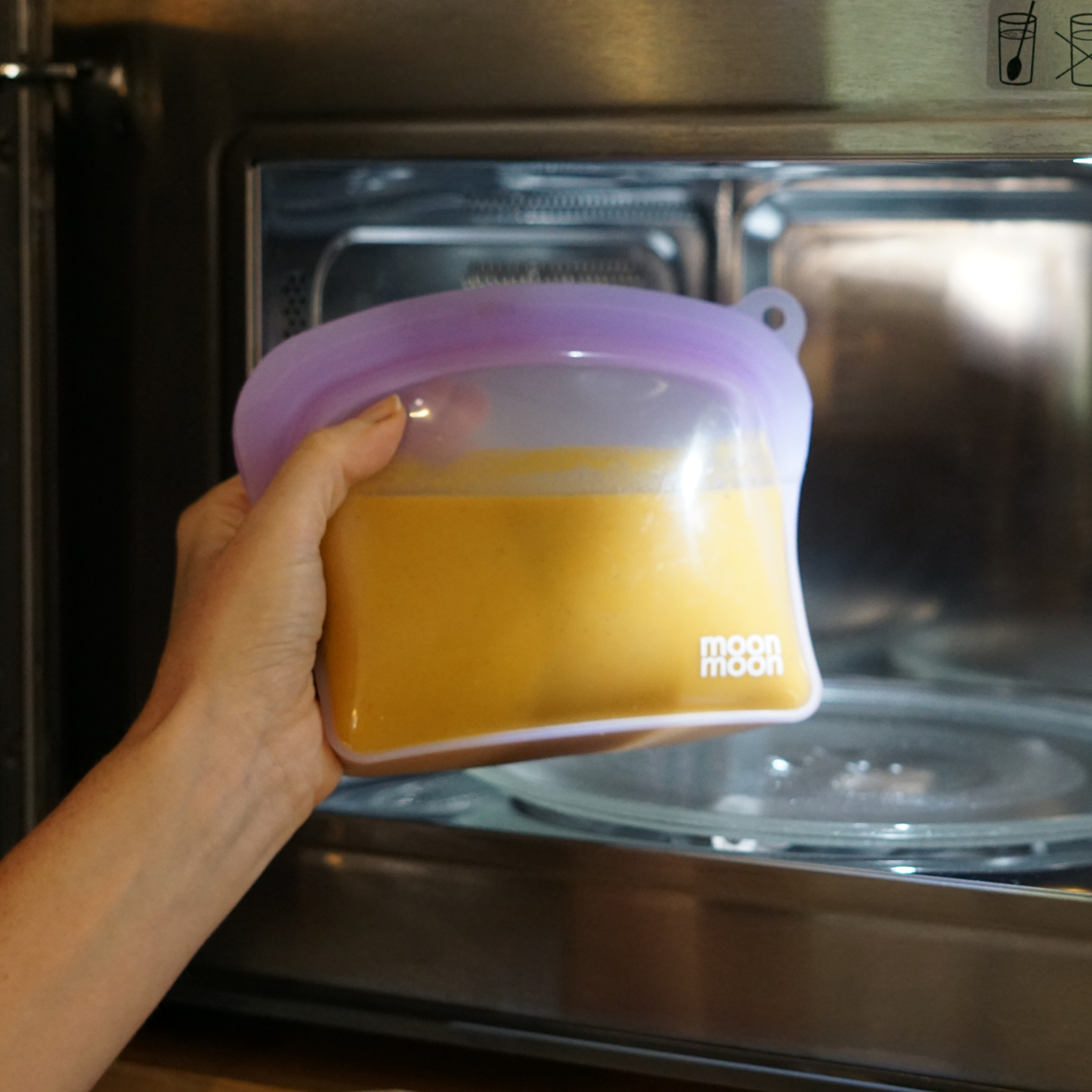 reusable freezer bags uk, silicone storage bags, freezer storage, stasher bags, moonmoon bags, moon moon silicon freezer bags, food storage bags, plastic-freee food storage