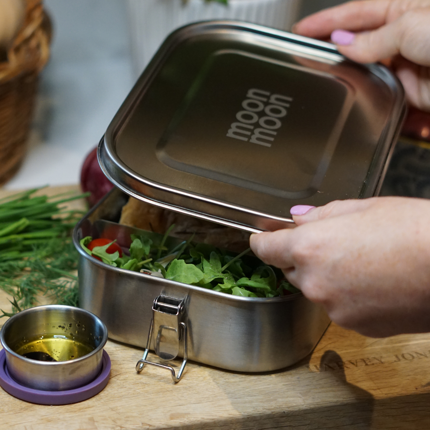 freezer storage containers, steel lunch box for kids, non plastic food storage, bento box stainless steel,silicone ziplock bags,  silicone food bags uk, moonmoon uk reusables, moon moon reusables, stainless steel lunch box, silicone freezer bags