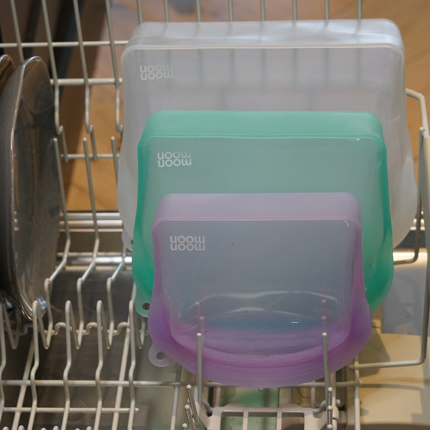 reusable freezer bags uk, silicone storage bags, freezer storage, stasher bags, moonmoon bags, moon moon silicon freezer bags, food storage bags, plastic-freee food storage