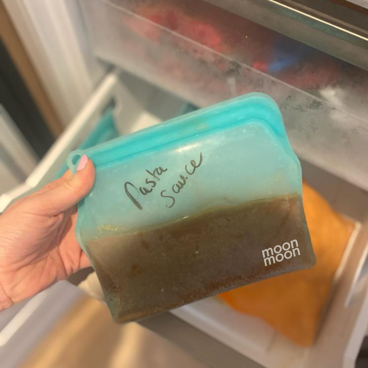 reusable ziploc bags, freezer storage bags, silicone plastic free food storage, moonmoon, moomoon, non plastic freezer bags, moonmoon silicone bags, silicone freezer bags