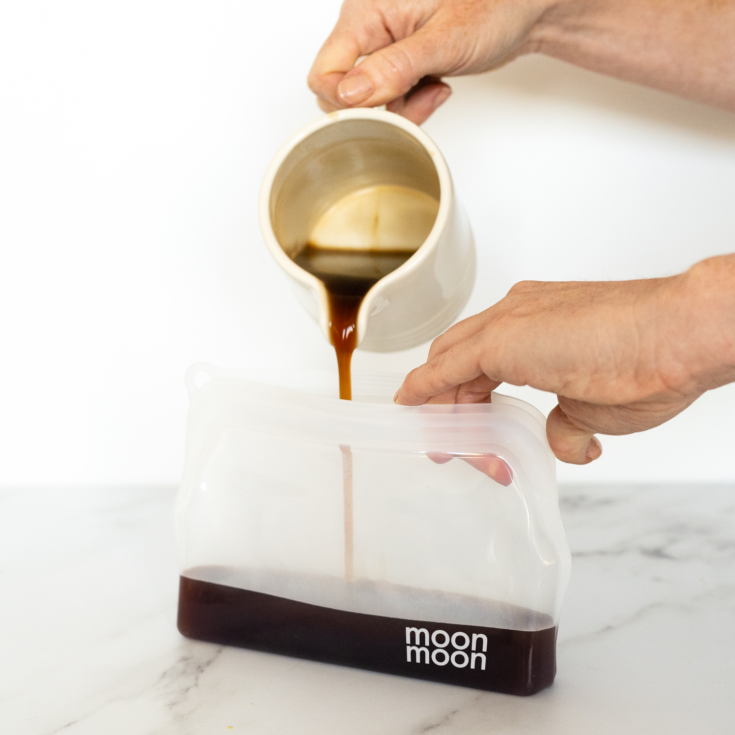 moonmoon silicone freezer bags, silicone food pouches, reusable freezer bags, non plastic food storage, silicone freezer bags uk, silicone food pouches, moon moon 