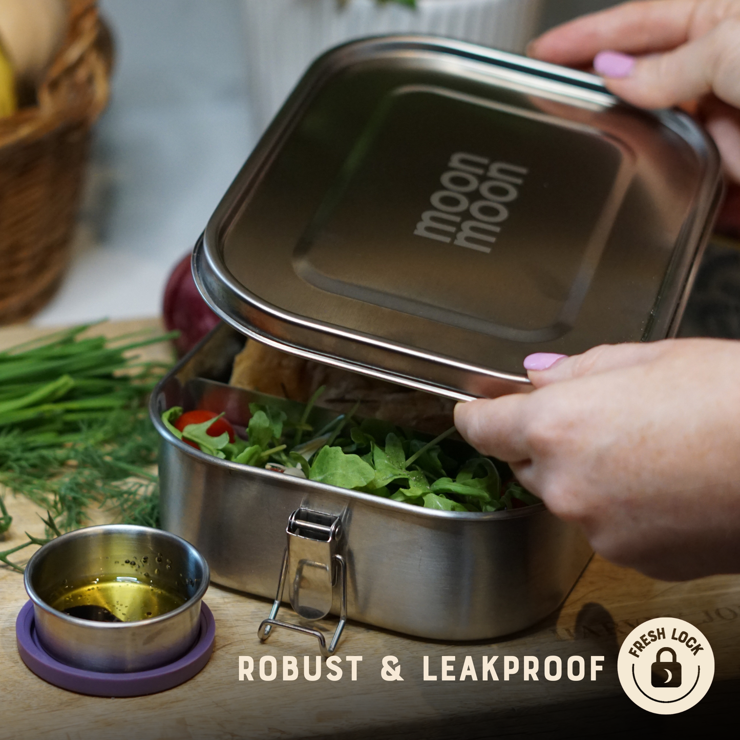 stainless steel lunch box, metal bento box, reusable food storage containers, snack pots, sauce pots, dressing pots, eco-friedly lunch box, stainless steel bento box, BPA free lunch box, non-plastic lunch box