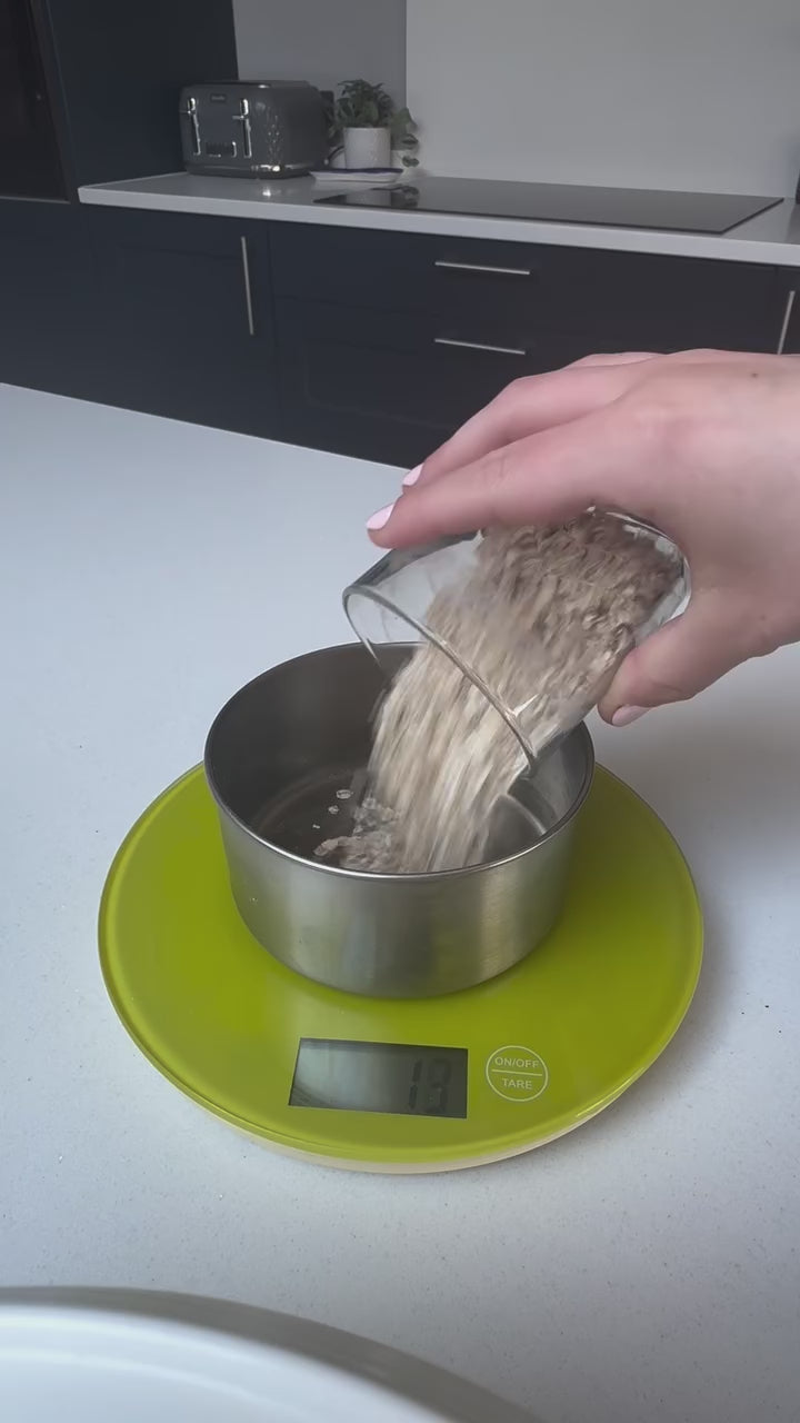 Small stainless steel lunch box, compact lunch container, stainless steel snack pots, sauce and dressing pots, leakproof lunch kit, removable divider lunch box, hard-wearing lunch container, dishwasher safe food storage, eco-friendly lunchware, zero-waste lunch solution.