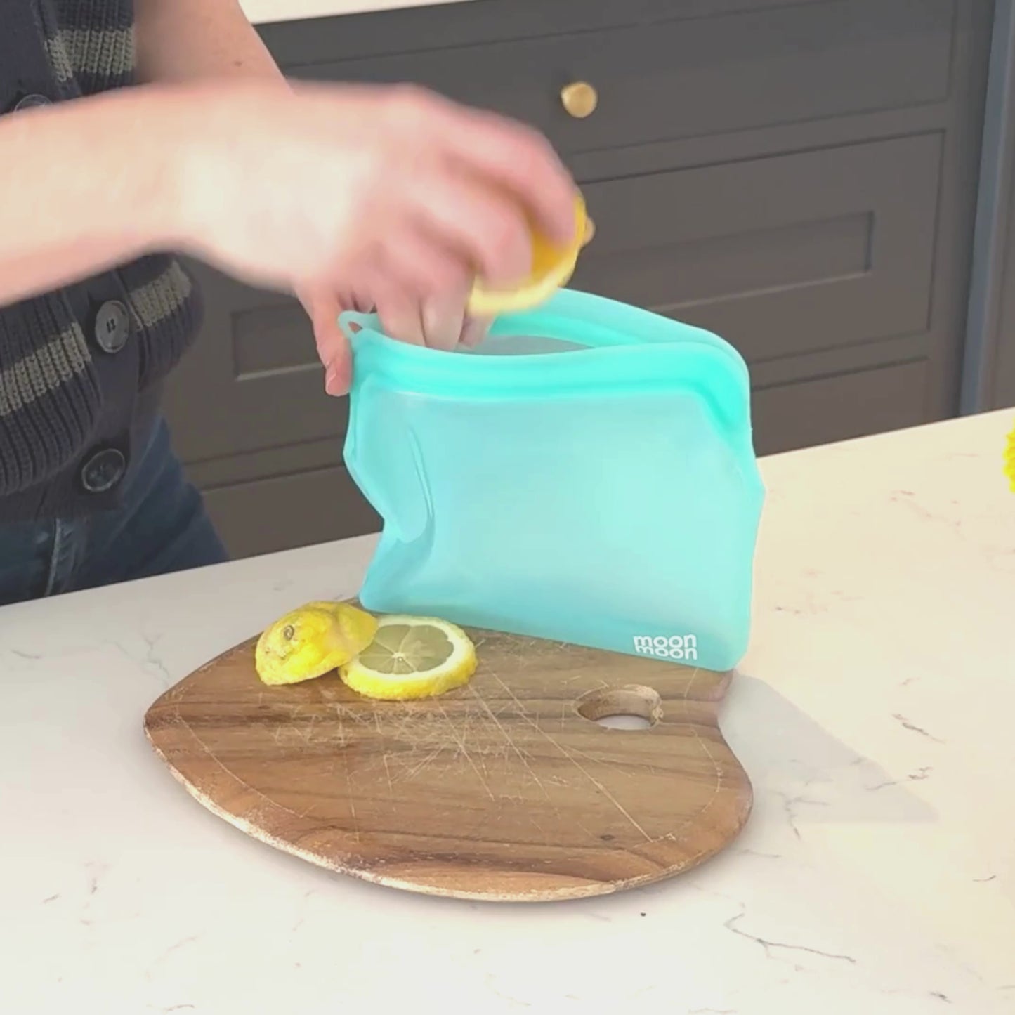 Reusable Silicone Food Bags | Medium 470ml Slim Pouch (Set of 2 Turquoise)