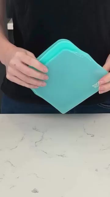 reusable food bags, UK, leakproof food bags, stasher silicone bags, reusable silicone food storage bags, silicone freezer bags, freezer food storage containers, silicone freezer bags uk, moonmoon, moon moon