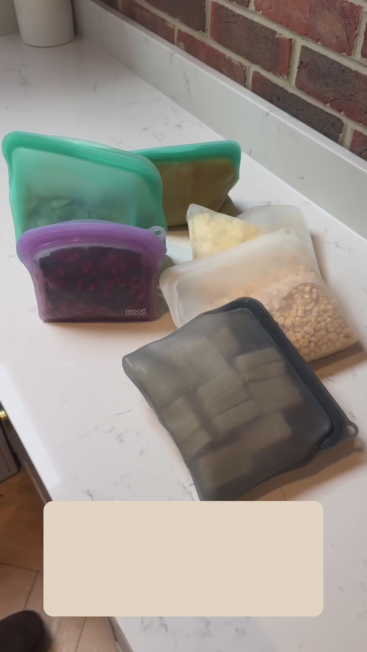 silicone bags, best reusable freezer bags uk, silicone food pouch, freezer storage containers, moonmoon bag, stasher bag, uk silicone food bags, moon moon,reusable freezer bags uk, silicone storage bags, freezer storage, stasher bags, moonmoon bags, moon moon silicon freezer bags, food storage bags, plastic-freee food storage