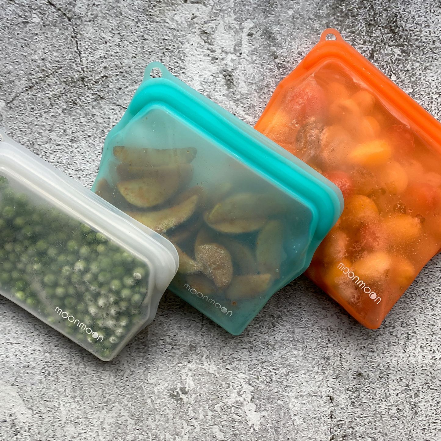 Mooonmoon, Moonmoon UK, Silcone food bags, silicone bag, silicone freezer bags, silicone bags for food, reusable silicone food storage bags, stasher bags UK, stasher bag UK, Stasher bag, reusable silicone freezer bags