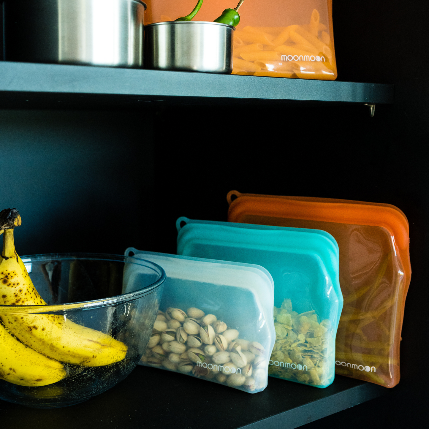 Mooonmoon, Moonmoon UK, Silcone food bags, silicone bag, silicone freezer bags, silicone bags for food, reusable silicone food storage bags, stasher bags UK, stasher bag UK, Stasher bag, reusable silicone freezer bags 