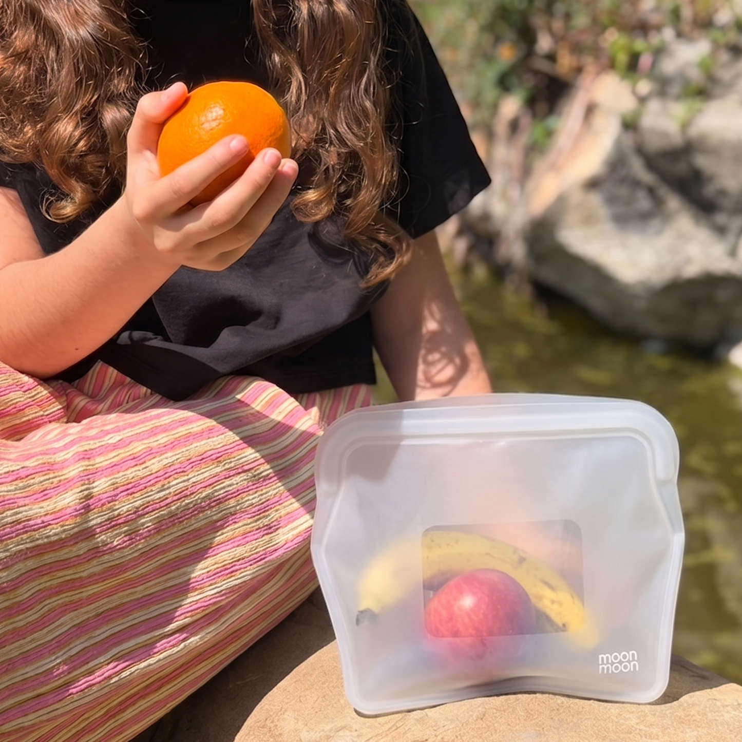 reusable stand up silicone food bag, clear snack pouch for travel, leakproof sandwich bag alternative, zero waste picnic reusables, eco friendly packed lunch pouch, durable trail running snack bags, non toxic food storage on the go uk