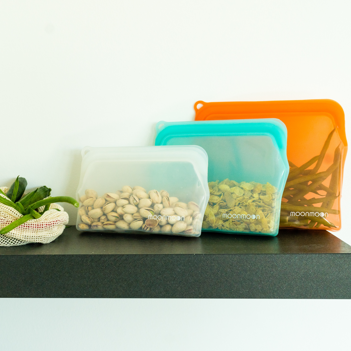 reusable freezer bags silicone UK, reusable silicone pouch bag, stasher bag, silicone freezer bags, moon moon 